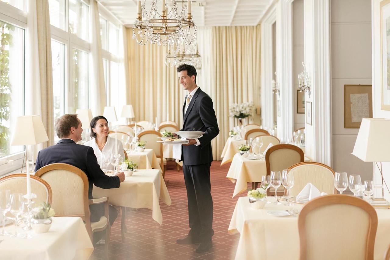 ホテル バイエリッシャー ホフ リンダウ エクステリア 写真 A restaurant in Germany