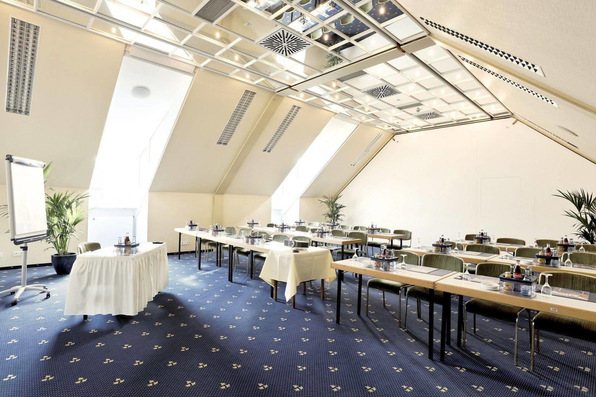 ホテル バイエリッシャー ホフ リンダウ エクステリア 写真 Meeting room
